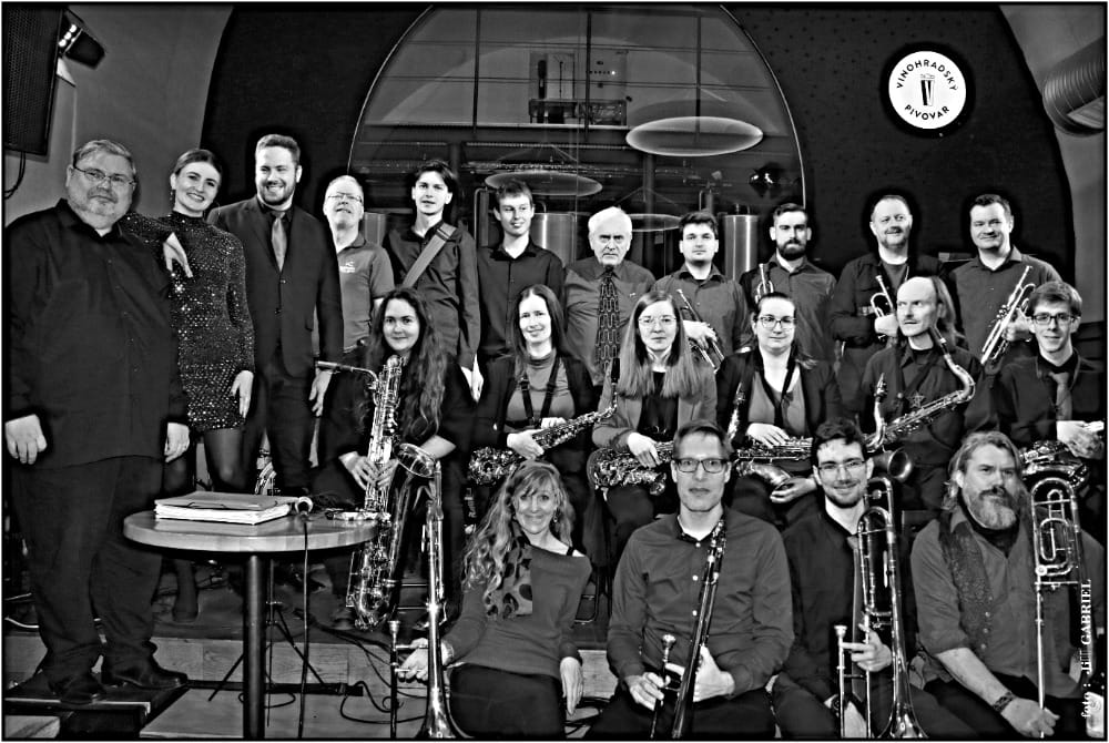 J.J. BigBand ft. Kamila Novotná & Adam Koubek - K TANCI A POSLECHU