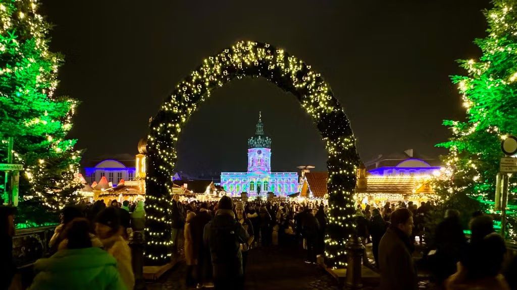 Desi Girls Winter Wonderland : Charlottenburg Palace Christmas Market
