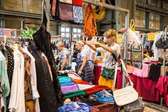 Coffee & fleamarket - thrift at Ij-Hallen