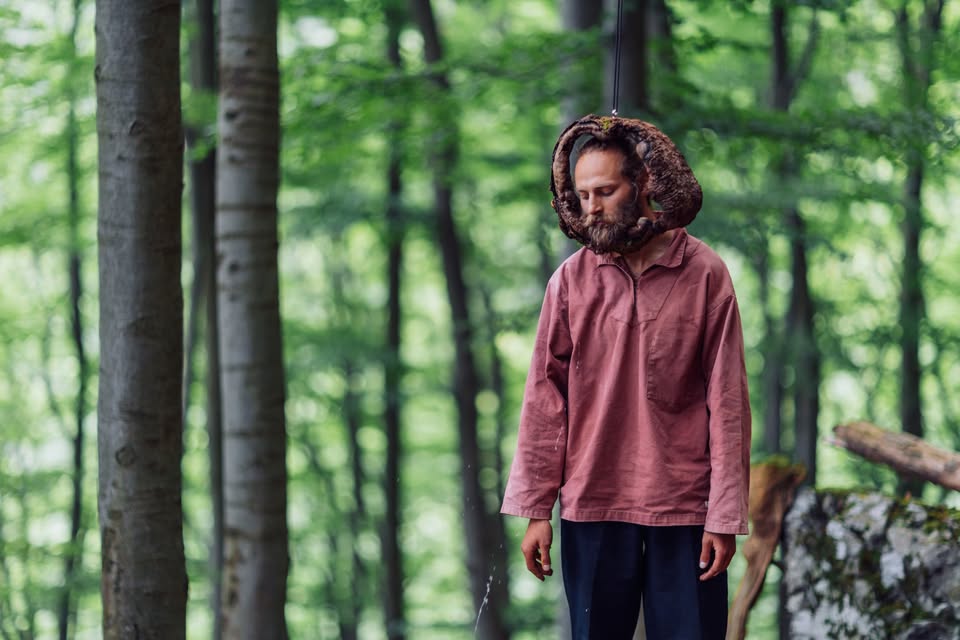 Jakob Jautz: traces (performative walk)
