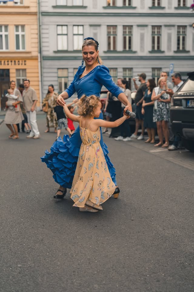 LÉTOsetkání v Lužankách 💃🪭🍷🚼