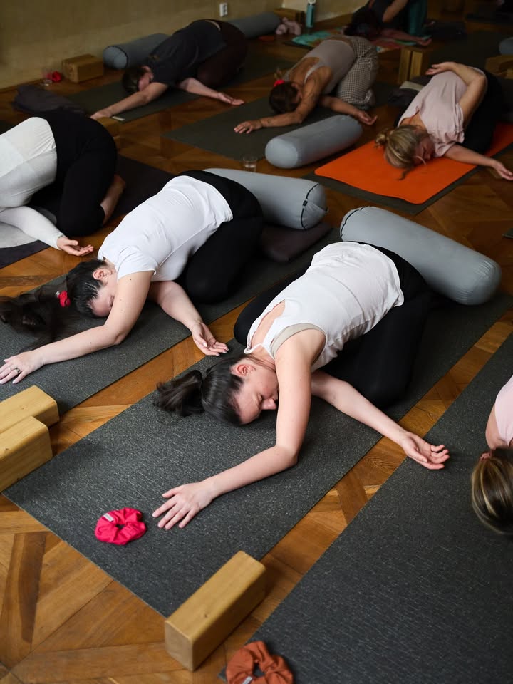 Yin Yoga & Pranayama - podvečerní hluboká relaxace