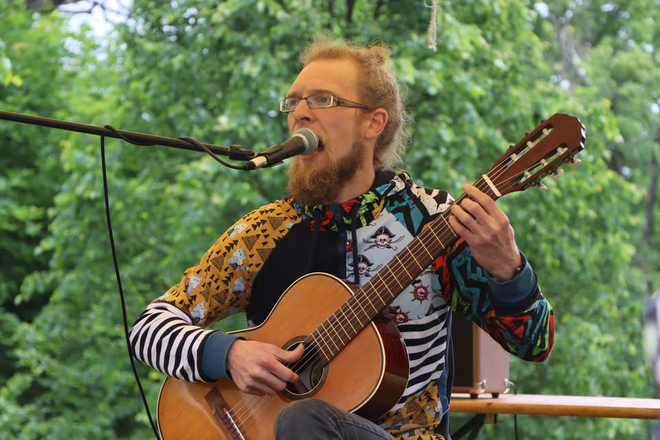 nedělnictvo hudby - Petříček Tříletý