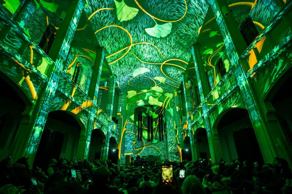 Amsterdam: Genesis Light Show