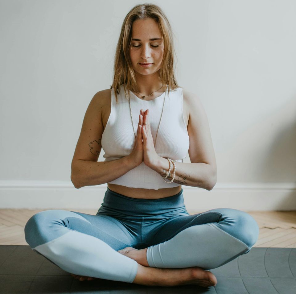 Úplňková meditace ve studiu Dayal