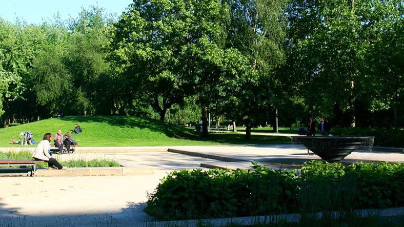Last Park Edition of the Season - Silent Book Club at Monbijou Park