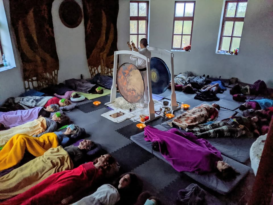Gongová Meditácia Cerovo - Univerzita Vedomého Života