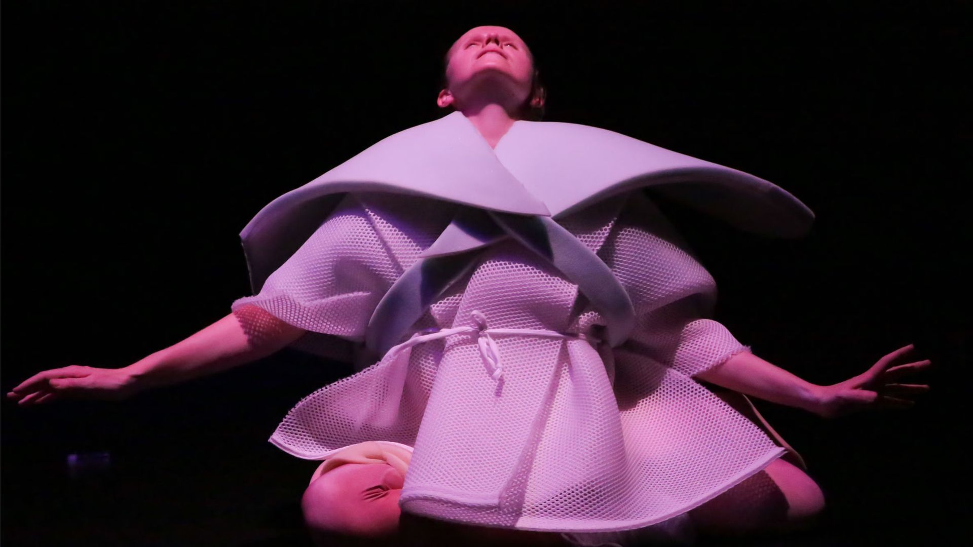 Language & Art Lovers meet for the dance double bill "Warrior" & "Dreamer"