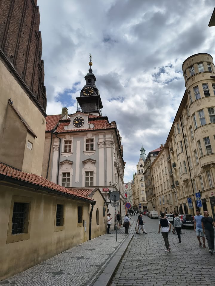 Praga w pigułce - to warto zobaczyć! Oprowadza Mariusz Surosz.