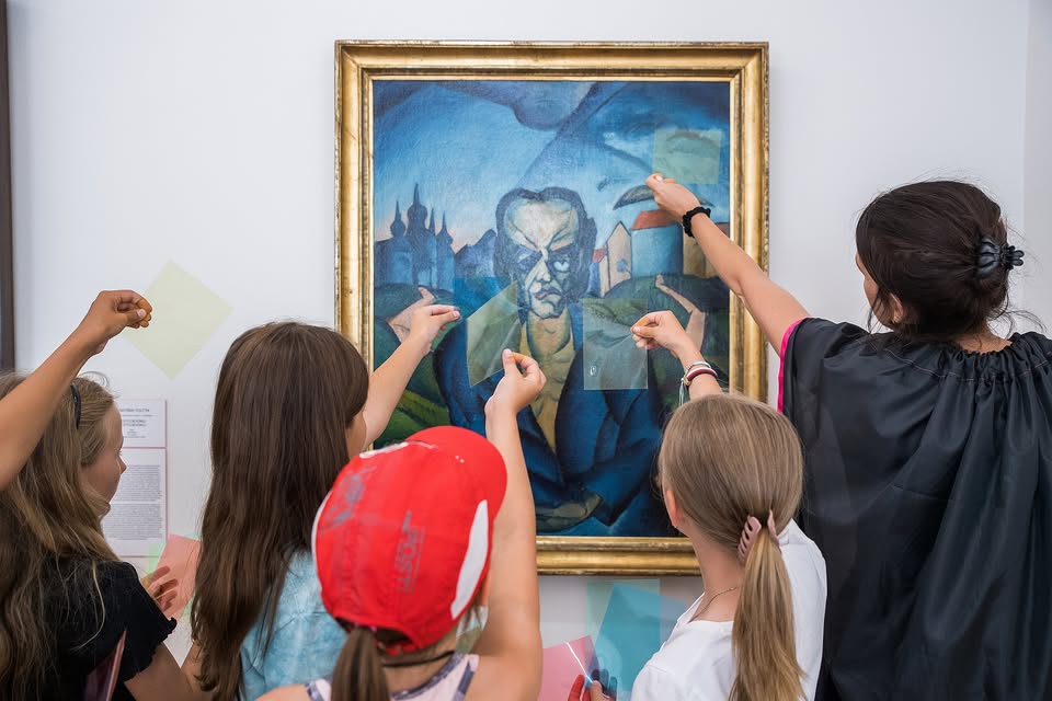 Nedělní ateliér speciál: Ze života hmyzu