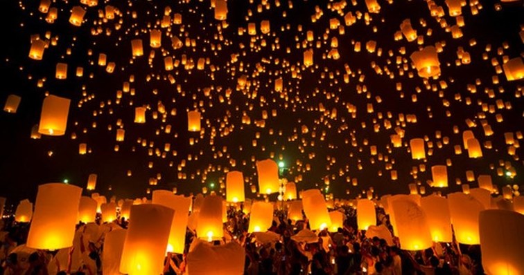 Lampionový knoflíkový špacír 2024