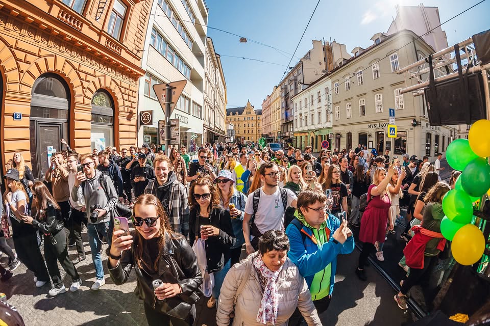 Majálesový průvod 2025
