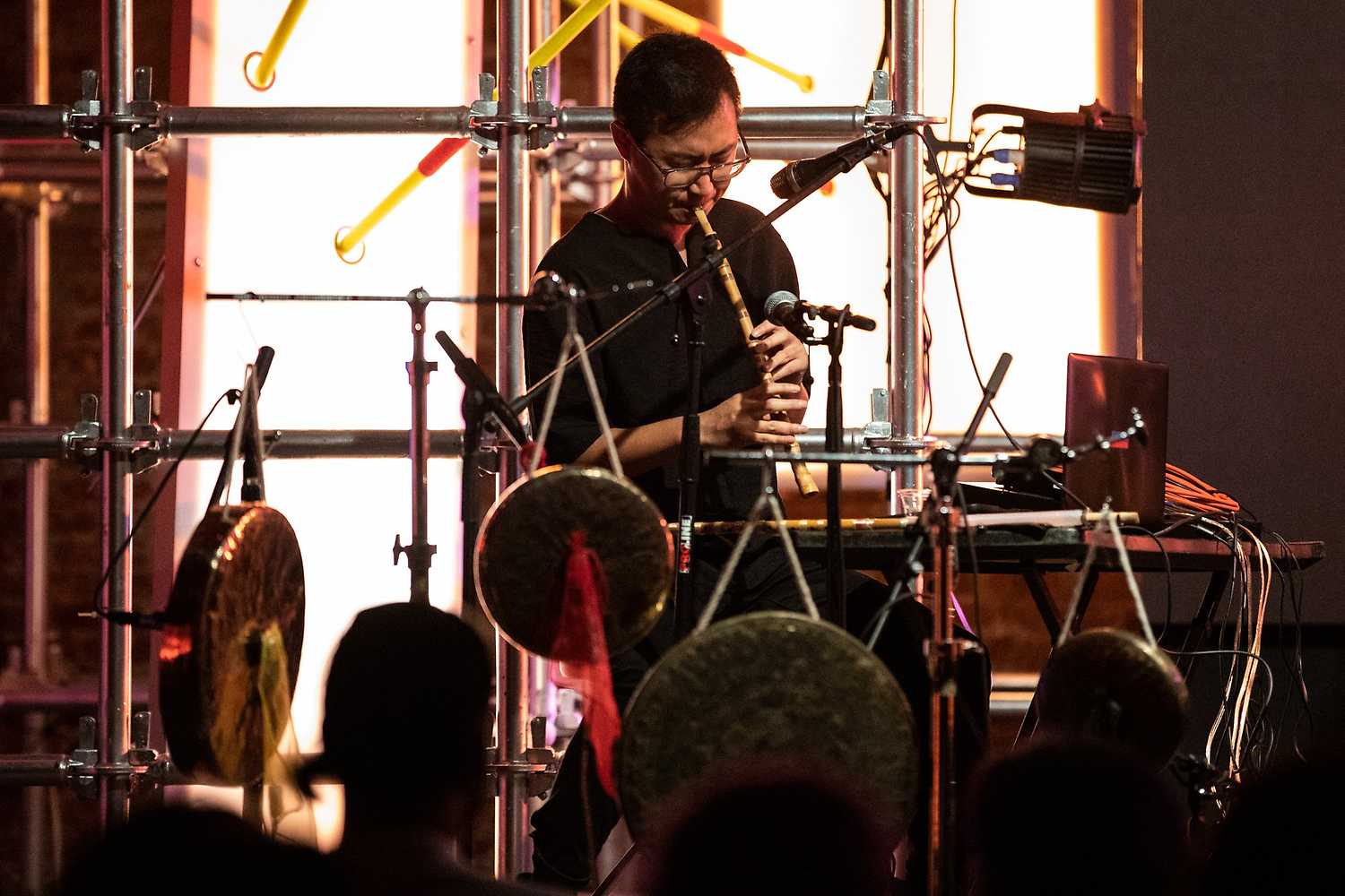 Hybrid Sessions: Leo Chang + Petr Tichý