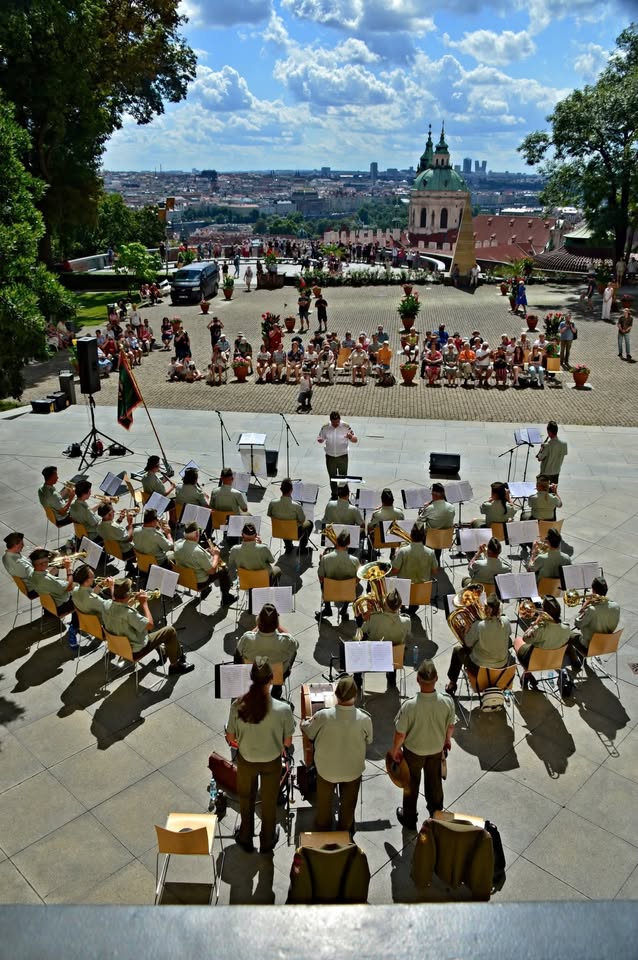 Promenádní koncert v Jižních zahradách Pražského hradu