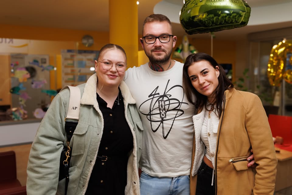 Jedna noc na svobodě : GoldBee team ve Futuru!