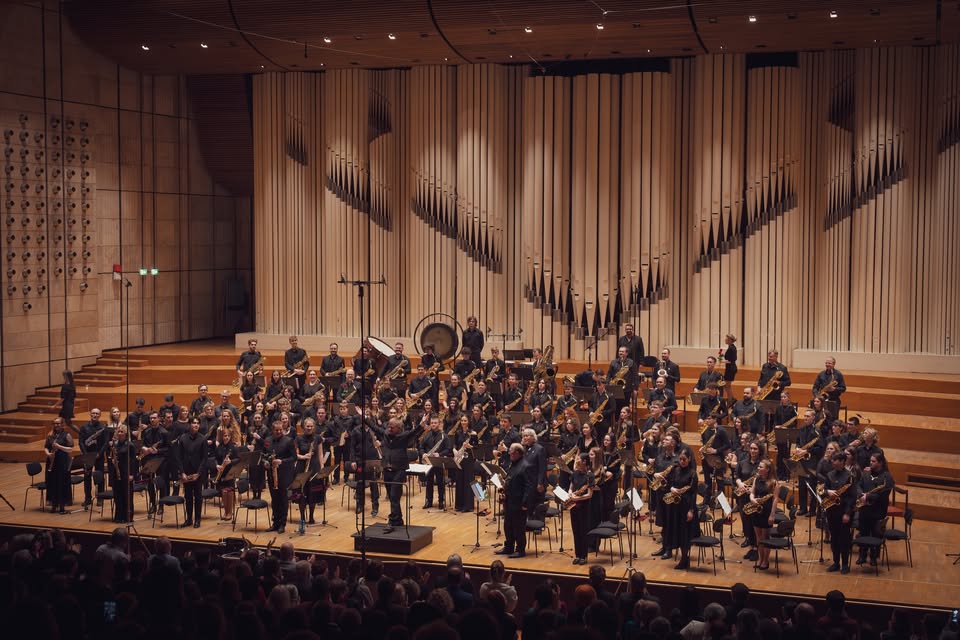 Saxophobia - Koncert 100-členného saxofónového orchestra