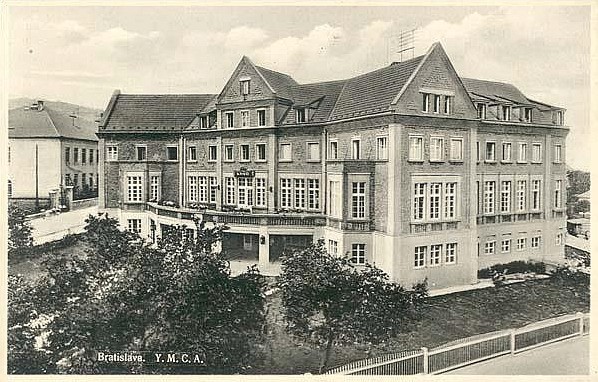 HOSŤ DO DOMU: ymkári Radovan Jančula a Lucia Škyrtová