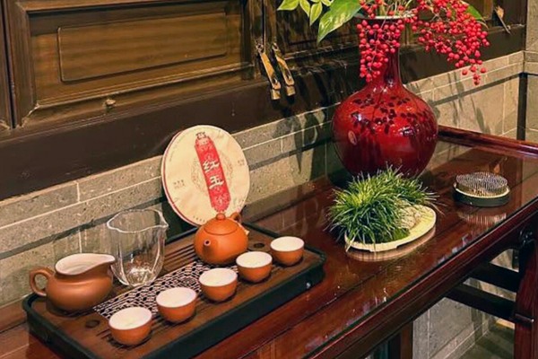 Scholar’s Centerpiece: Exploring Qing Gong (清供)