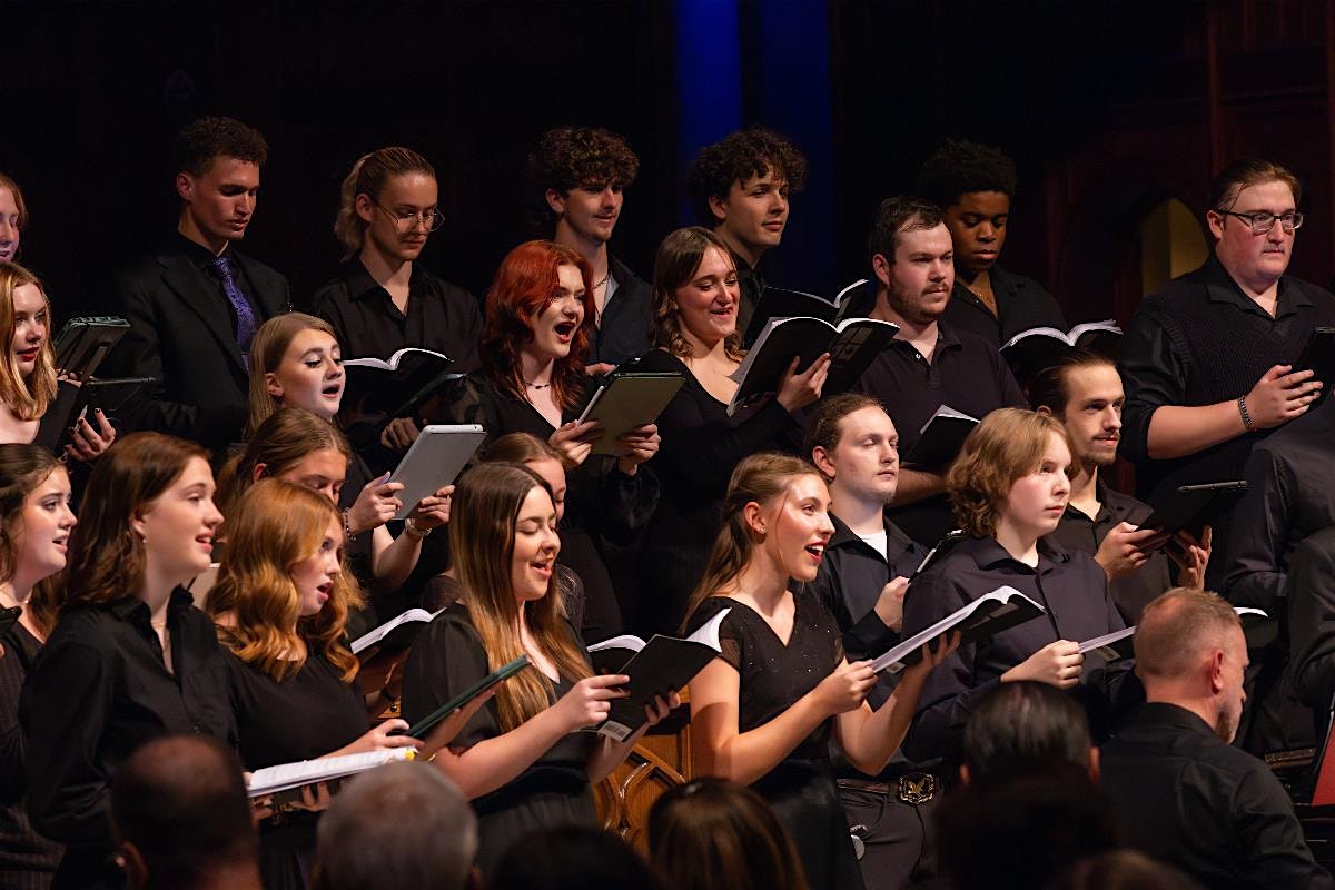 Chor Festival dirigiert von Nathan Payant