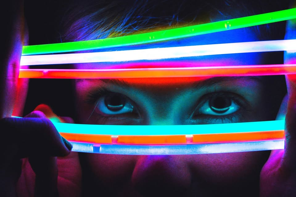 Science Pub: From Glow Sticks to Microscopes
