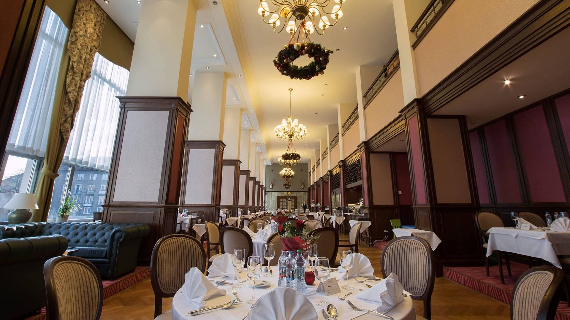 Bratislava┃Oxbridge + Ivy League Christmas gathering