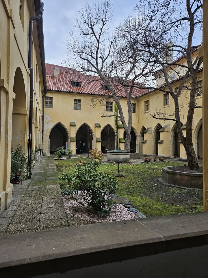 Prohlídka kláštera minoritů na Starém Městě