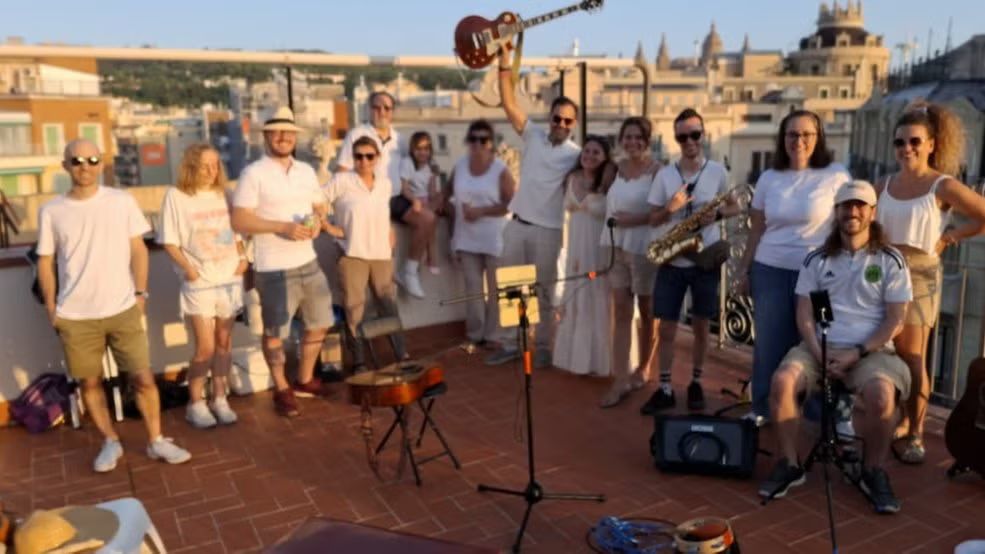 Acoustic Jamming & Cocktail Mixing Meetup in Barcelona!