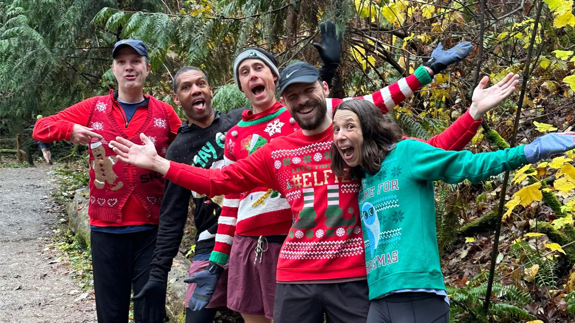 Ugly Holiday Sweaters on all the 53rds! 🎅🎄 (Trail run in Forest Park)