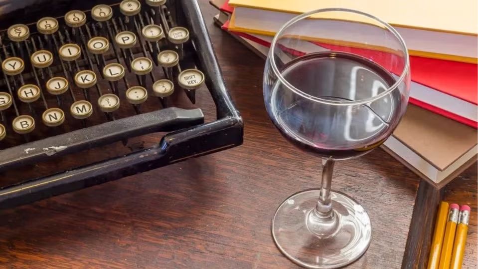 STORYTELLING, POETRY & WINE (DNA. CAFÉ)