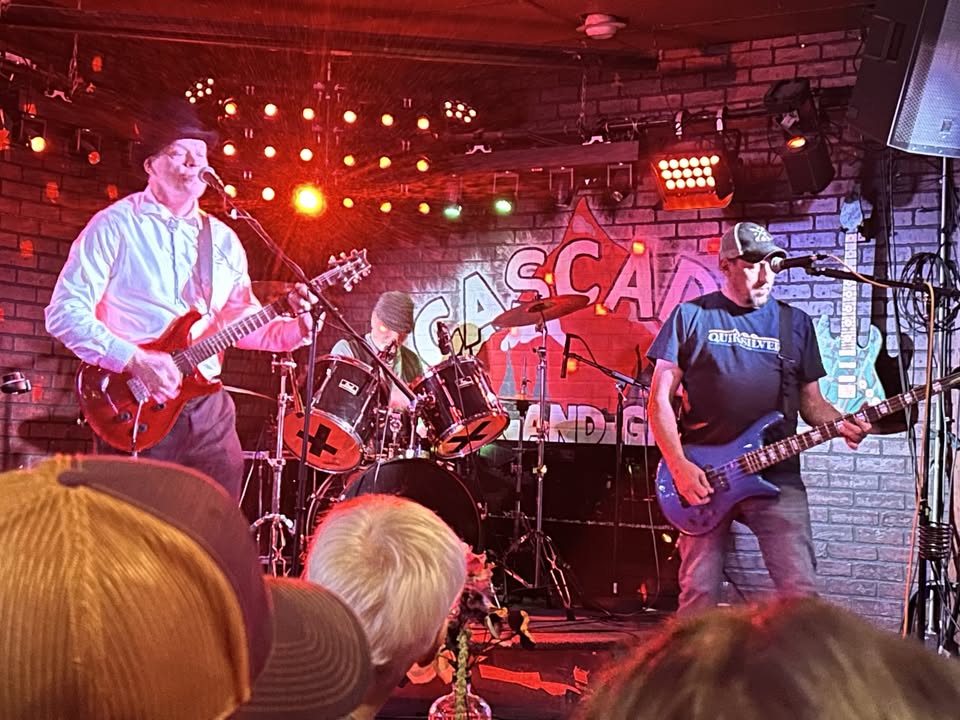 Live at the Montavilla Station