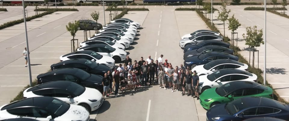 Tesla Owners Slovakia @ Salón elektromobilov Bratislava 2025