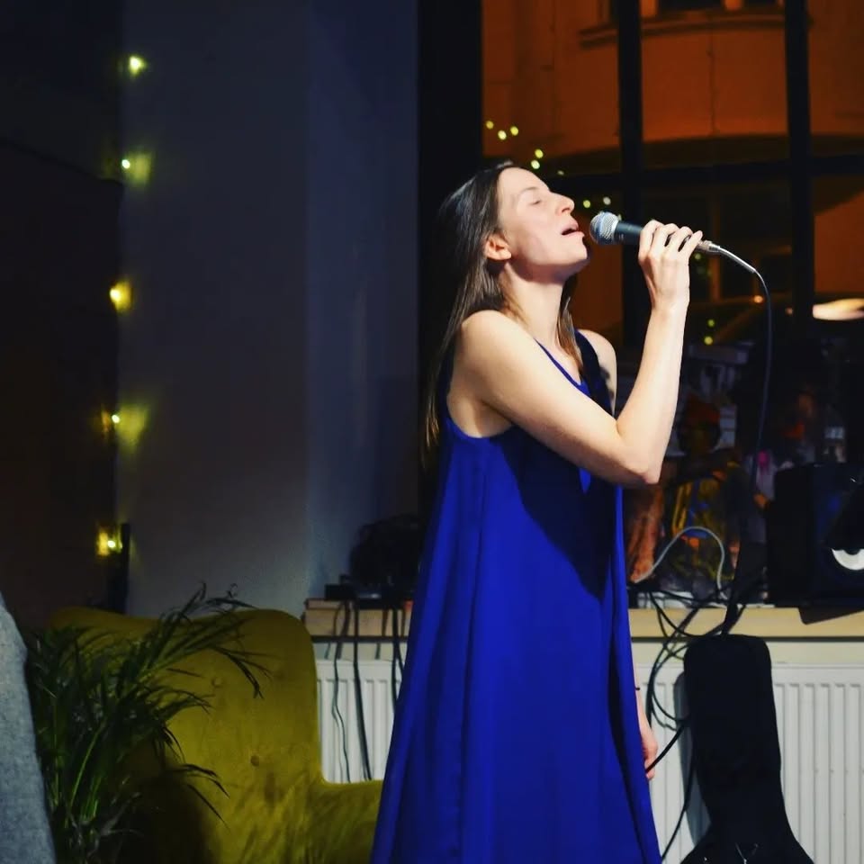 Miss Kafka in duo
