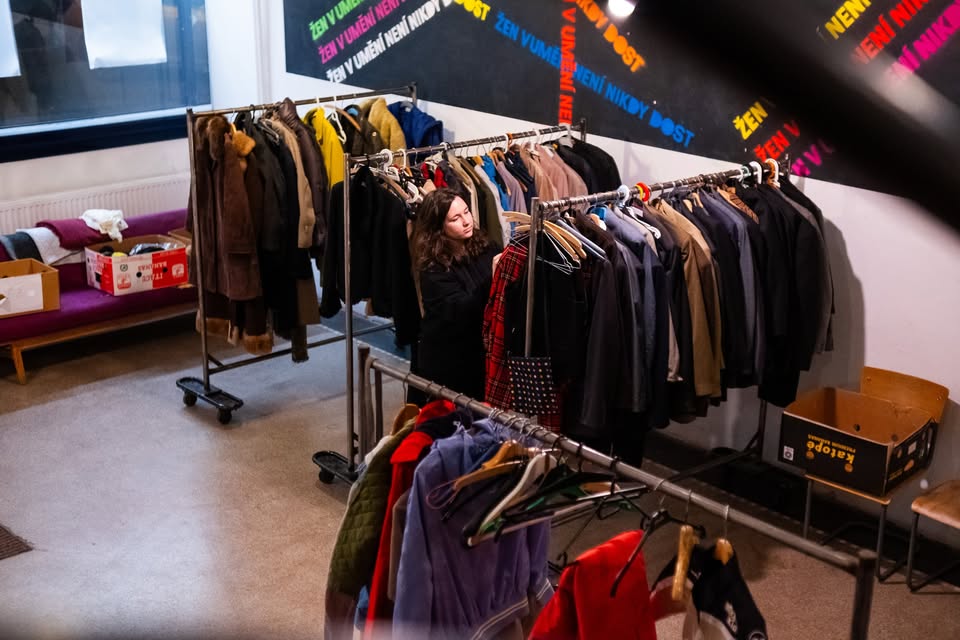 ŠKOLNÍ FREESHOP >>> VÝDEJ