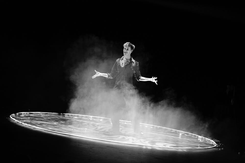 RADIM VIZVÁRY: Mime on the Moon