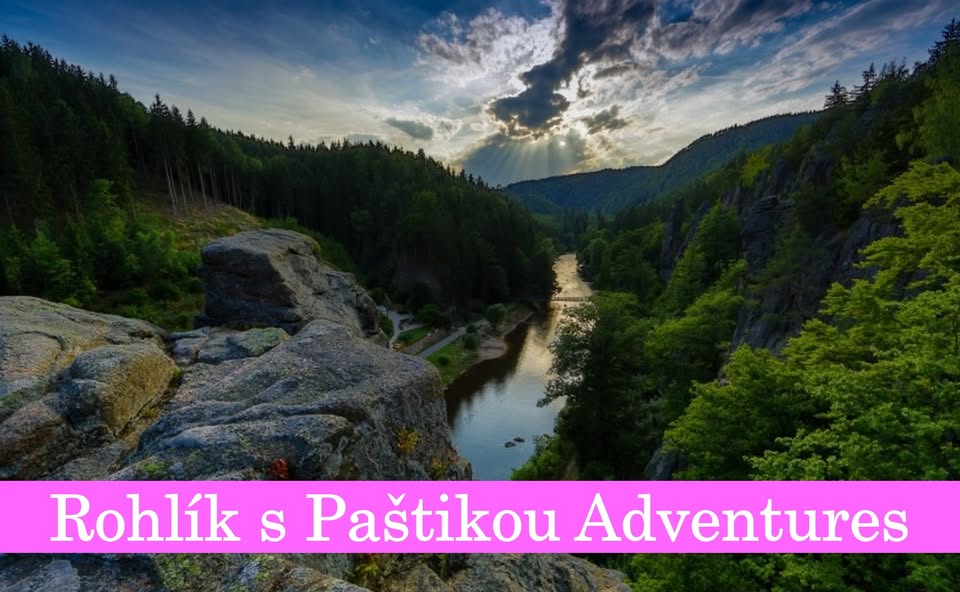 Hiking to the Castle Loket along the Ohře river