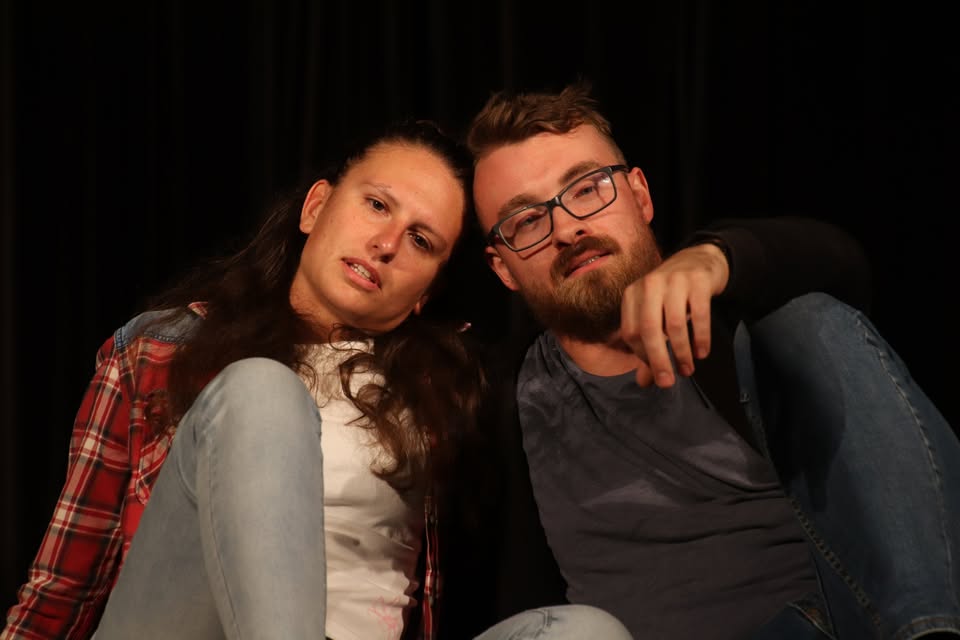 Anton Pavlovič Čechov: Medveď, Josef Topol: Kočka na koľajniciach