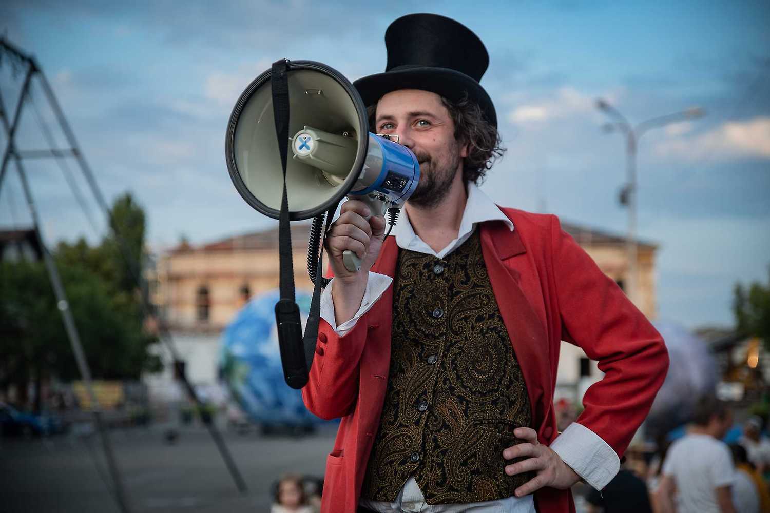 Za dveřmi 2026