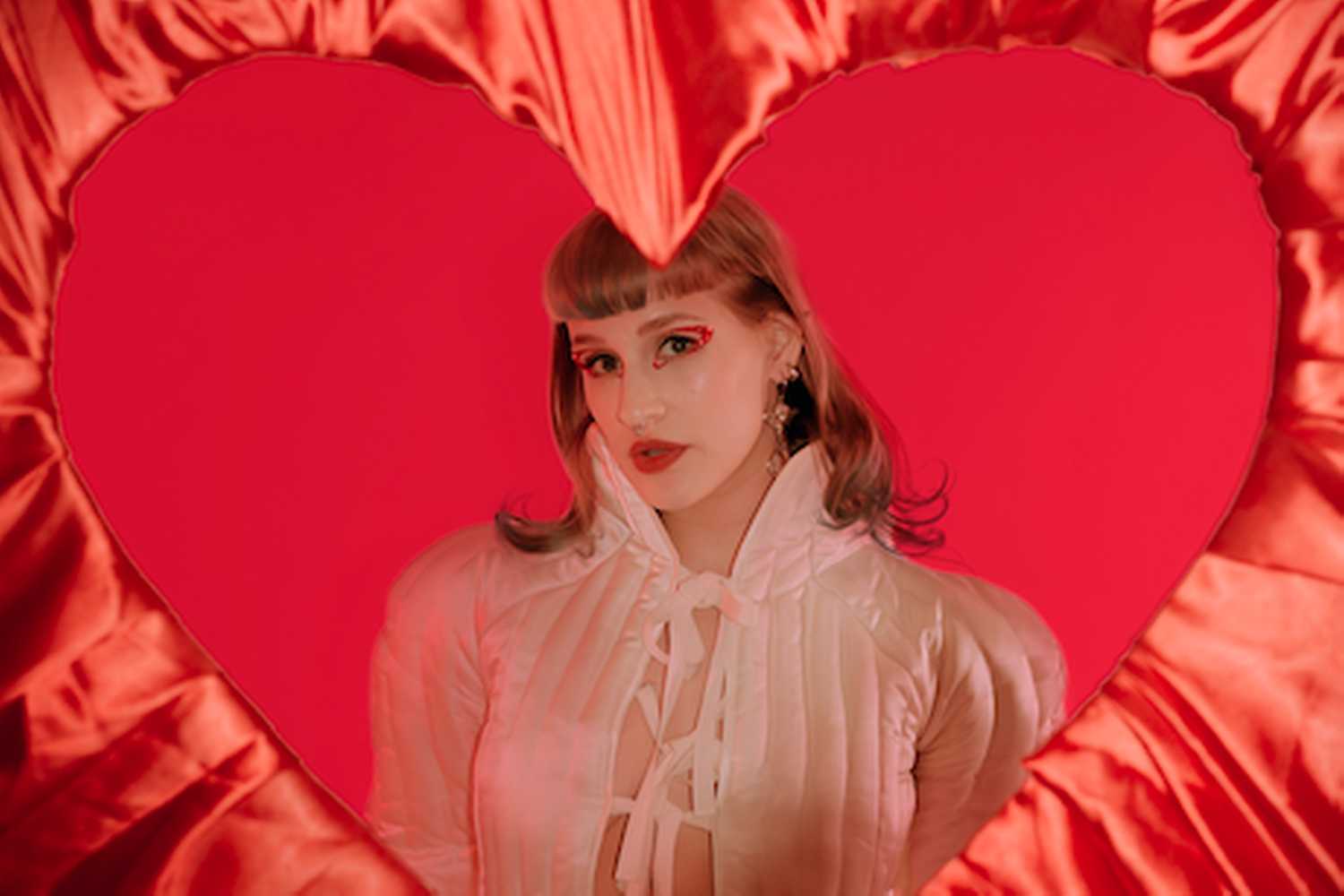 Aiko + support: 20 Minutes
