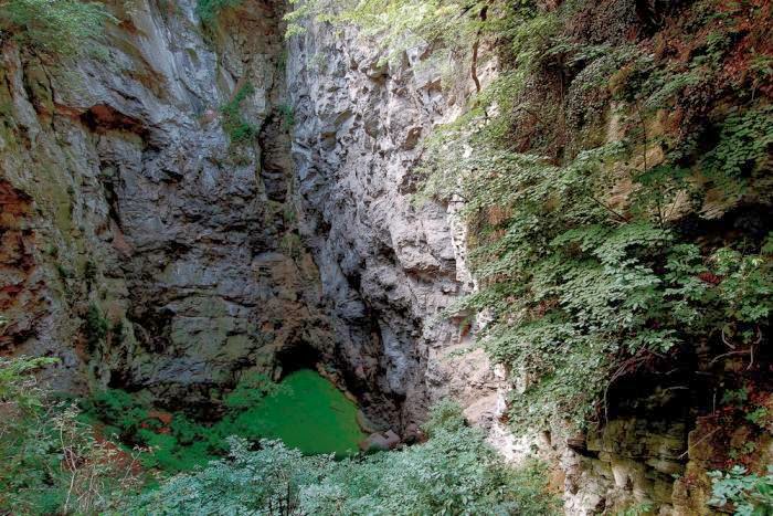 Pawer Walks: Hranickem k propasti / Through the landscape of Hranice to the abyss