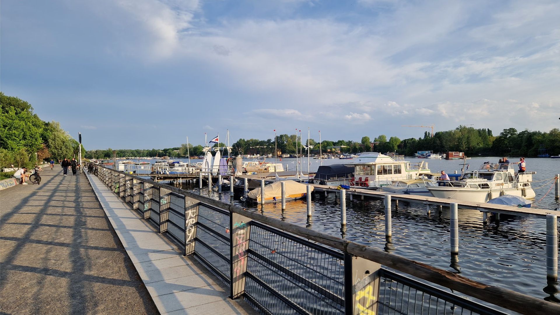 Walk & Talk (18 Uhr): Stralauer Halbinsel & Rummelsbucht - 7 km (Little Hike)