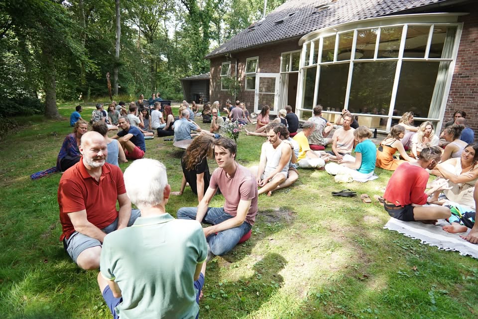 Surrendered Leadership & Transformational Connection Practice Night in Amsterdam