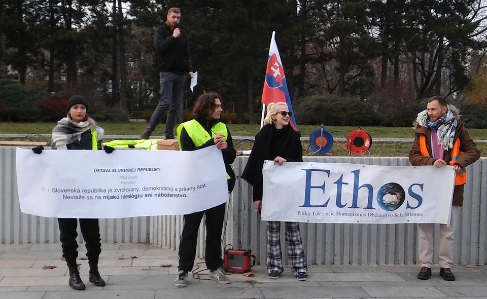 Protest proti ďalšiemu navyšovaniu štátneho príspevku pre cirkvi