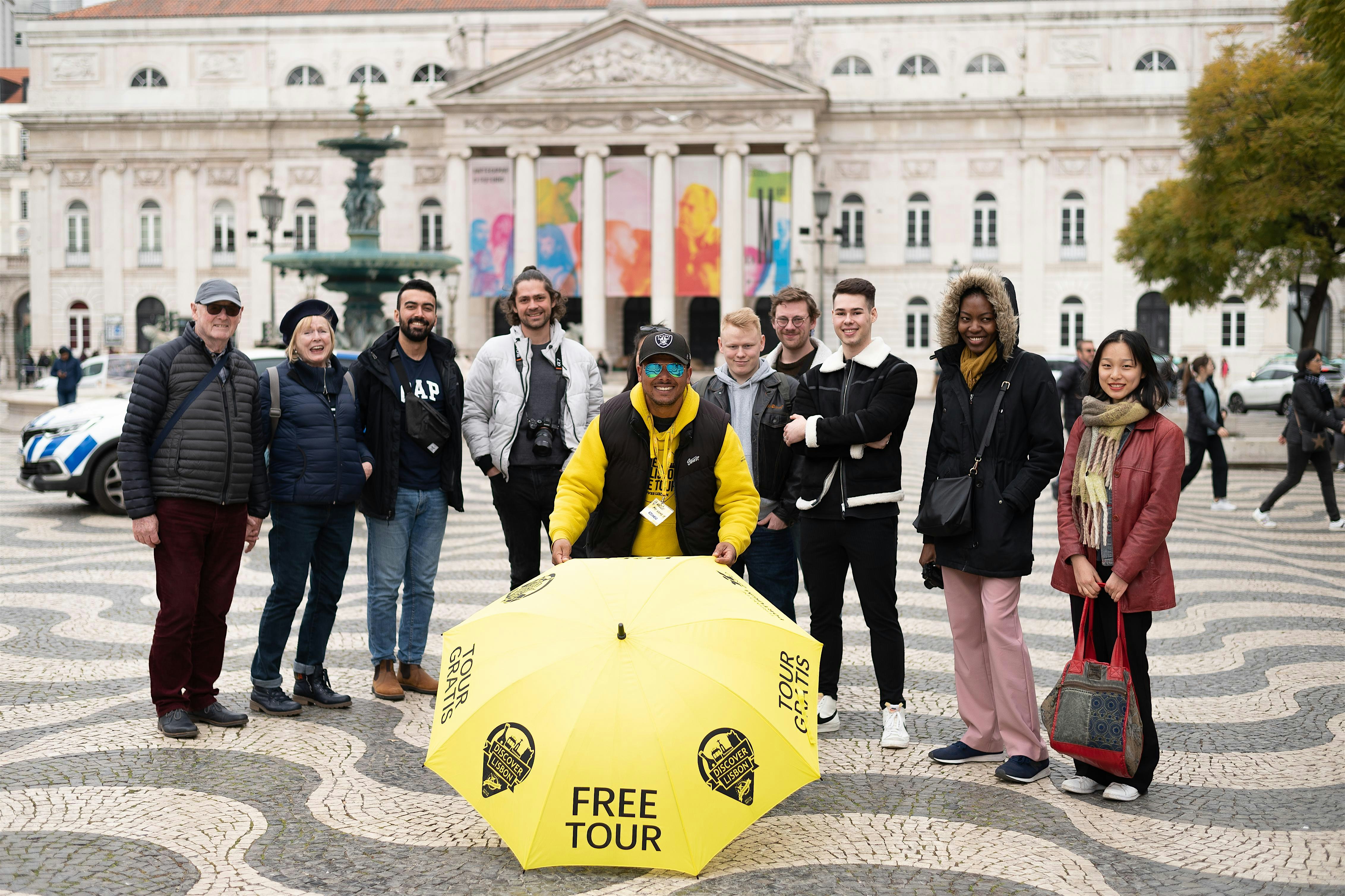 Alfama Free Walking Tour -Italian