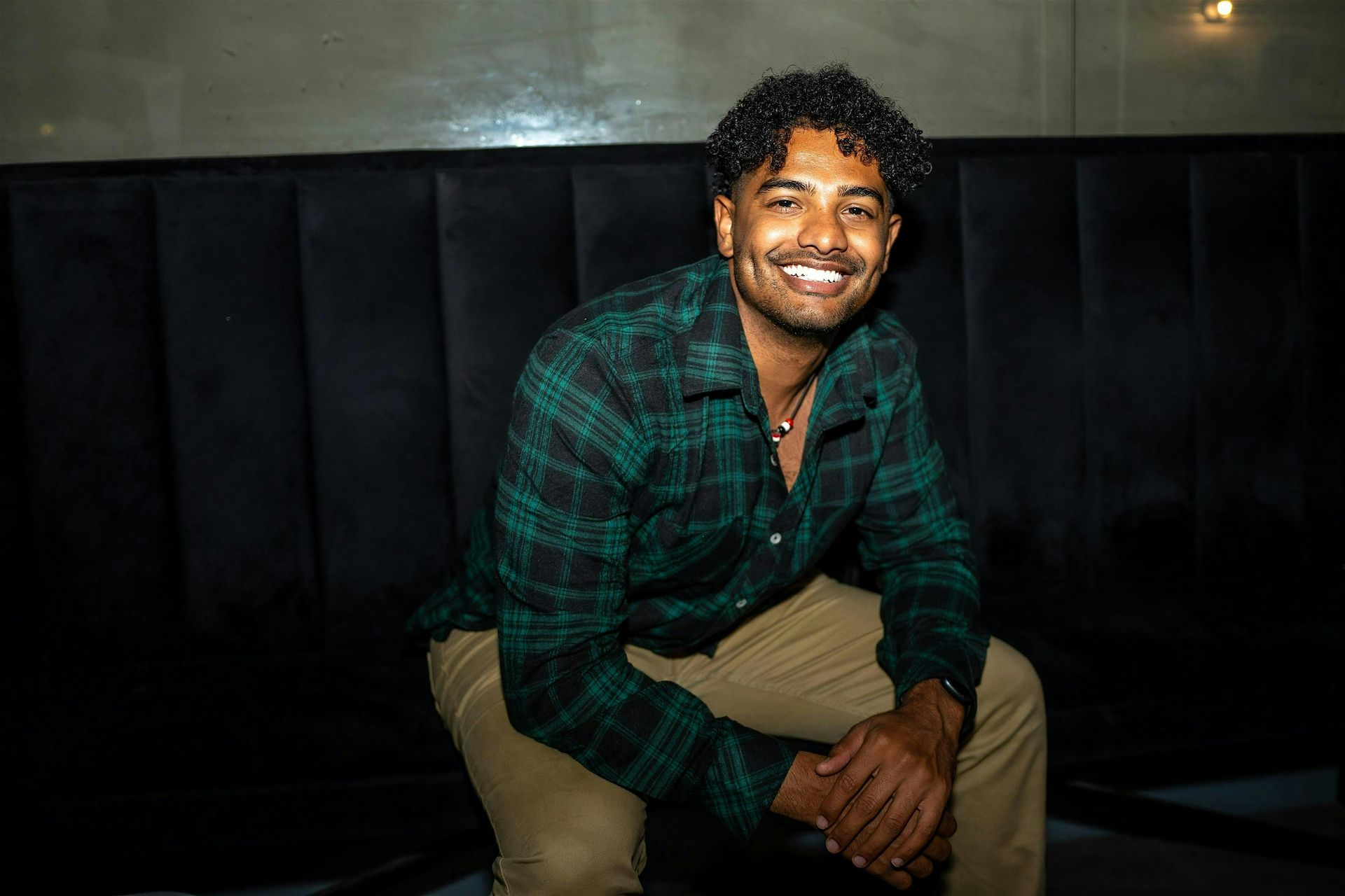 Yemeni-American comedian AhmedLovesBread Live in Berlin