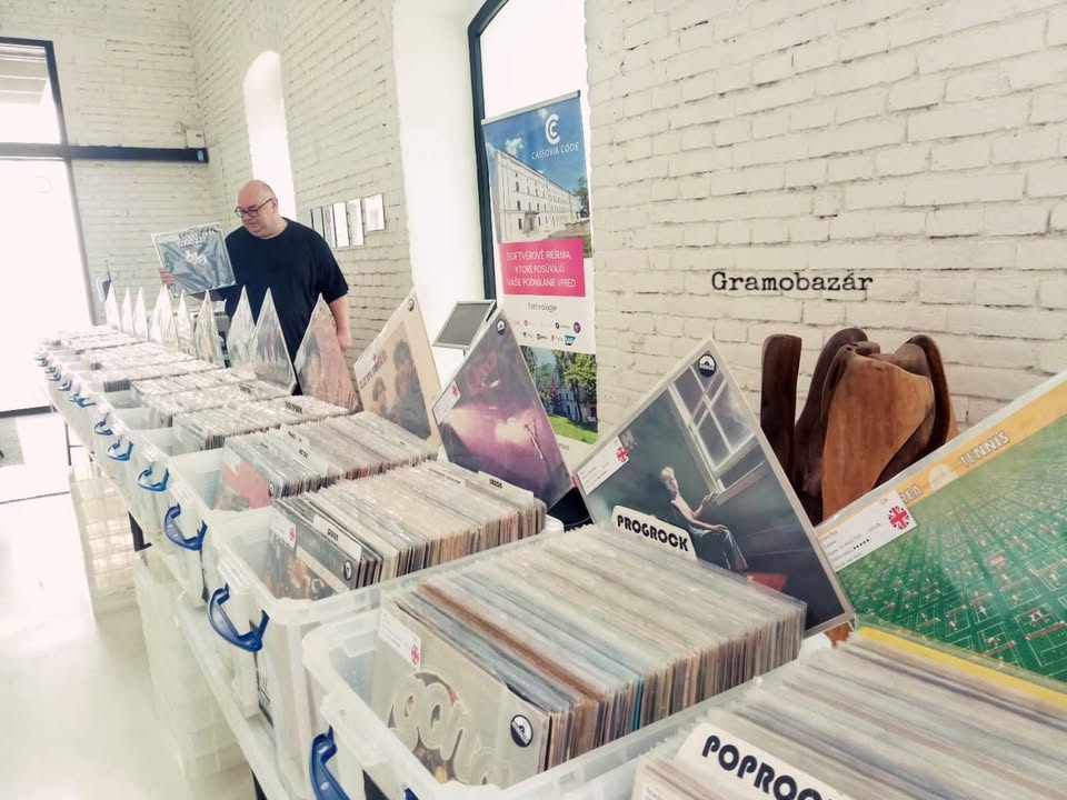 Gramobazár na Burze LP platní v KulturParku v Košiciach