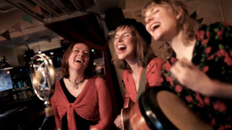 UITVERKOCHT The Lasses & Kathryn Claire - matinee