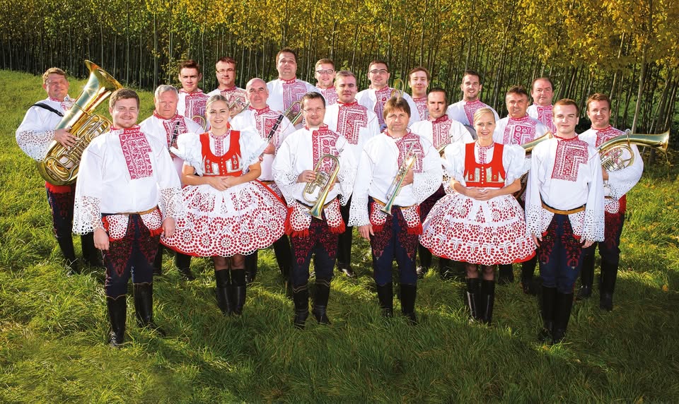 Vánoční večer s dechovou hudbou Mistříňanka