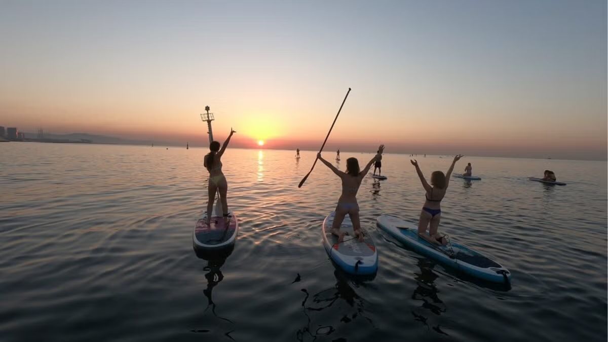 🌊🏄‍♂️ Early Sunrise/Amanecer Stand Up Paddle Surf Barcelona SUP
