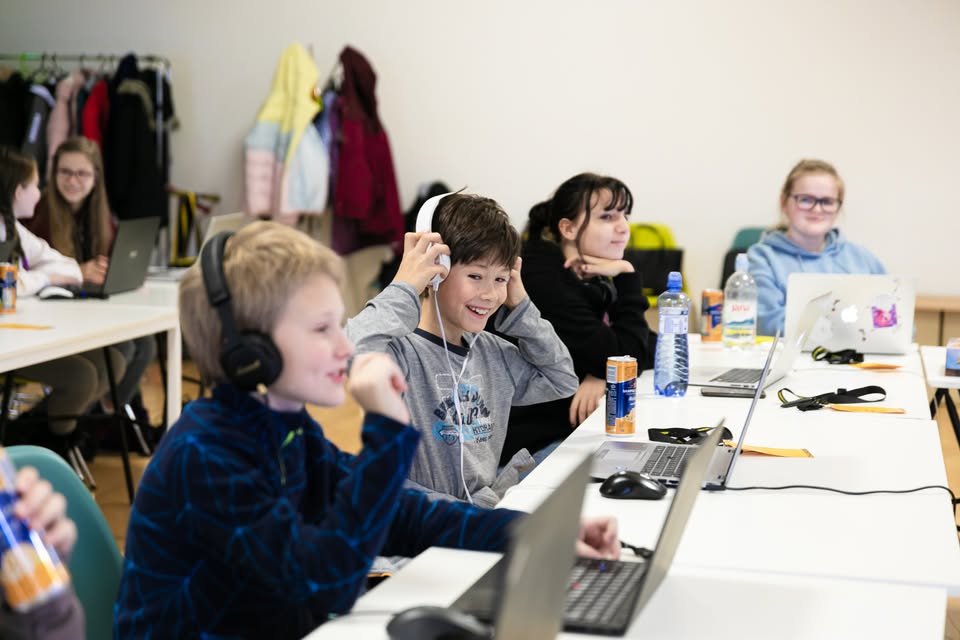 Čísliconástroje: Kreatívne programovanie hudby pre deti v jazyku SonicPi