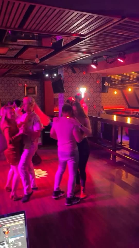 Sensual Latino Night Dj Marian